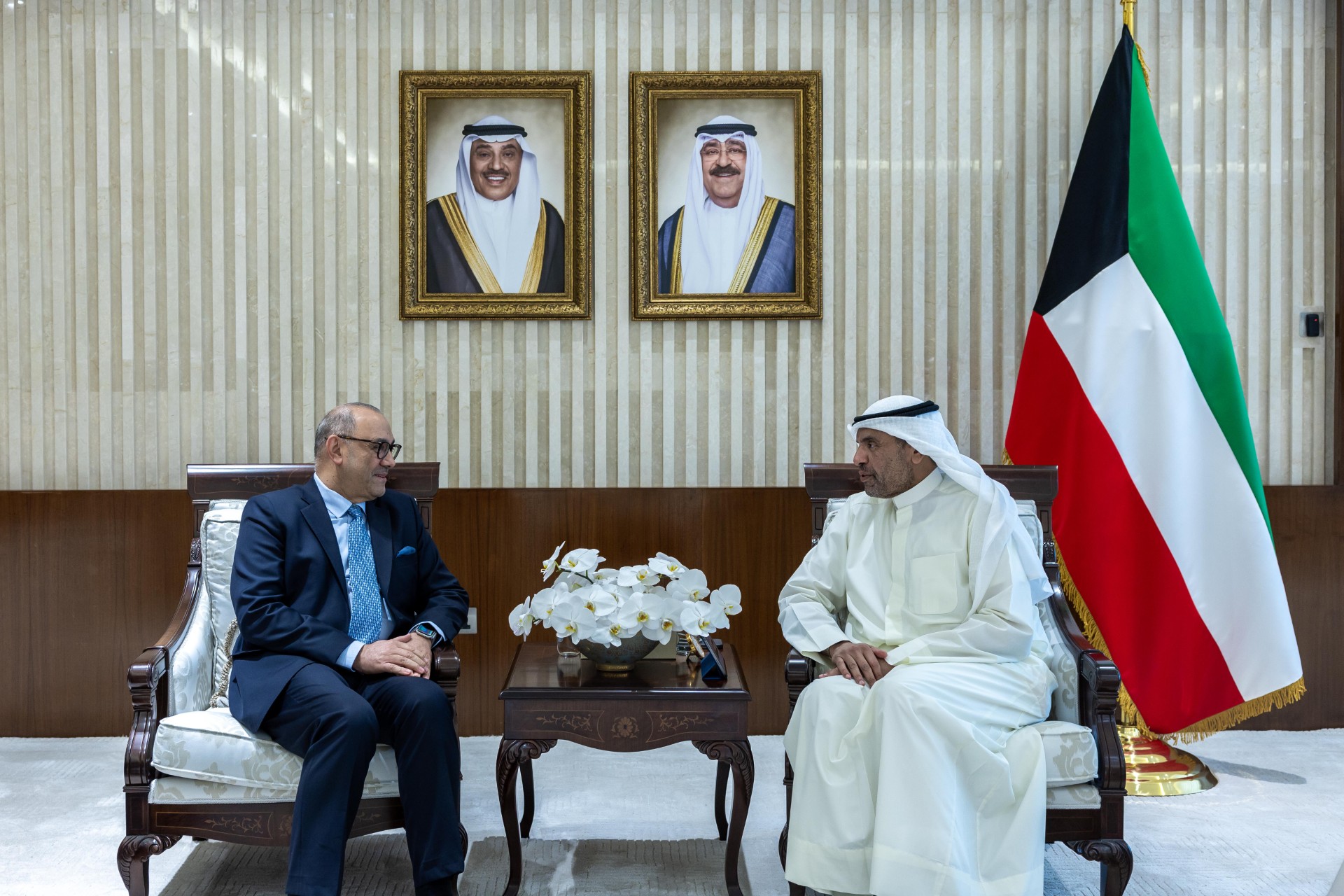 Minister of Foreign Affairs receives outgoing Iraq Ambassador