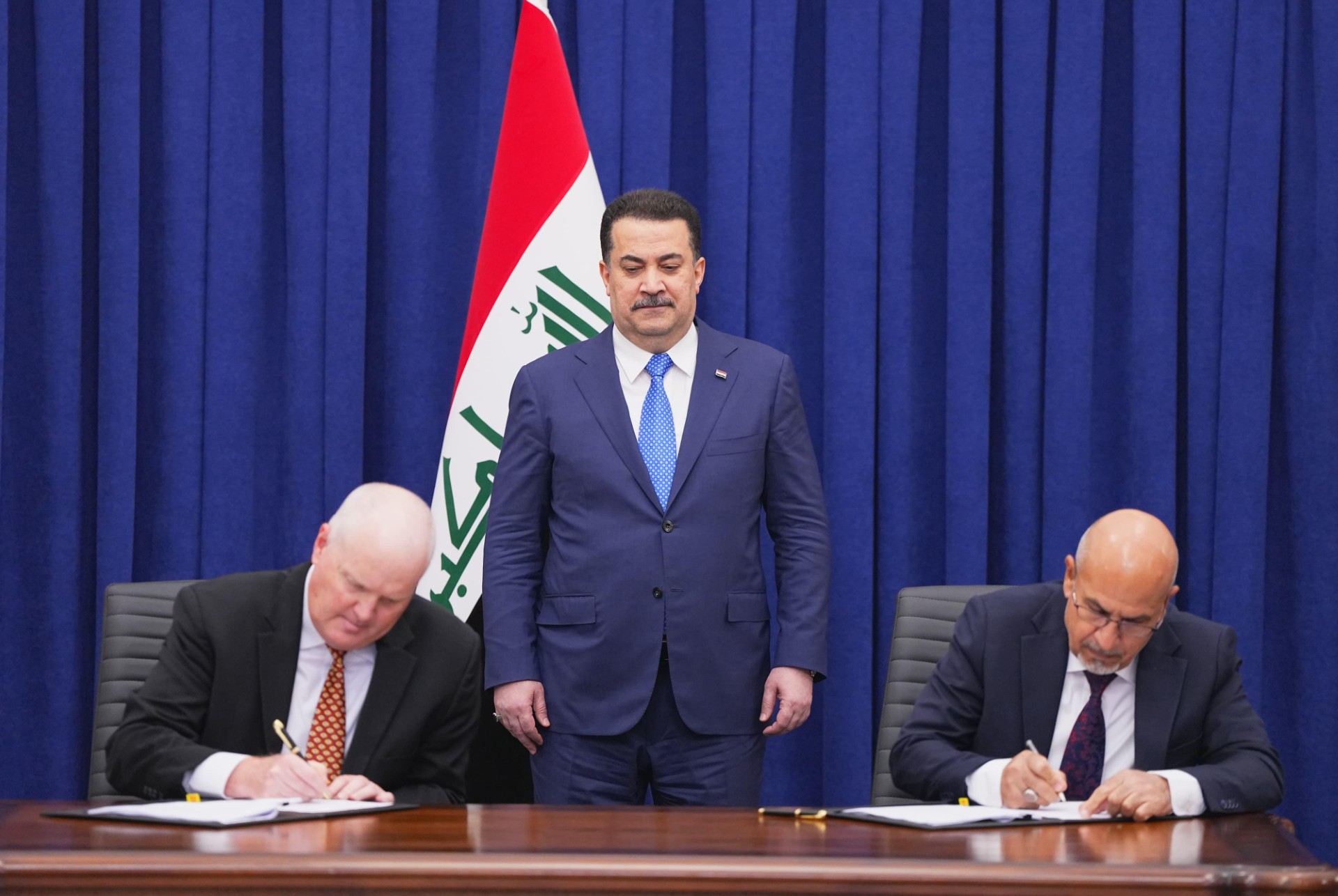 توقيع اتفاقية مبادئ بين العراق وشركة (شيفرون) الأمريكية لتطوير مشروعين نفطيين