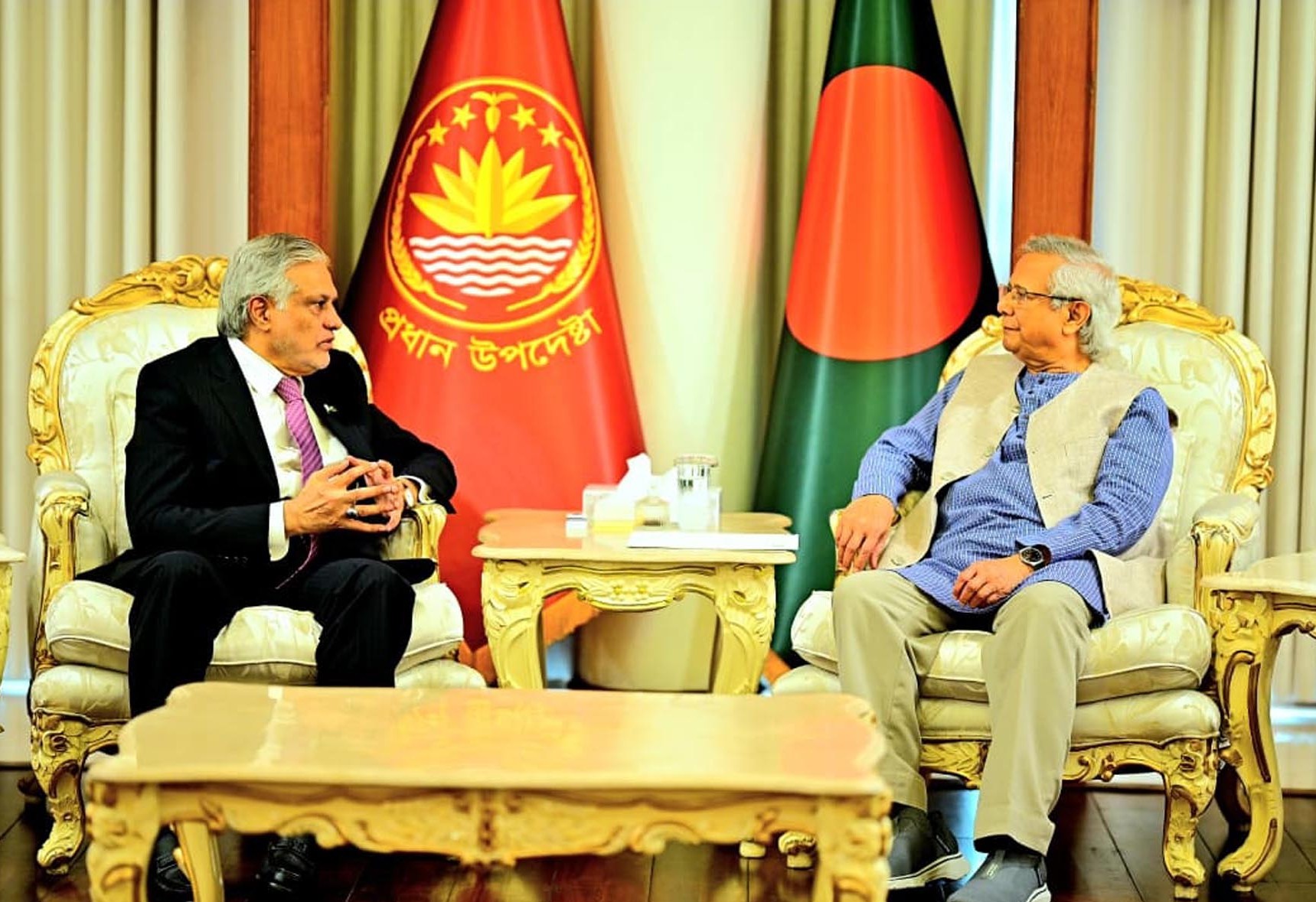 Pakistan, Bangladesh discuss revival of old connections