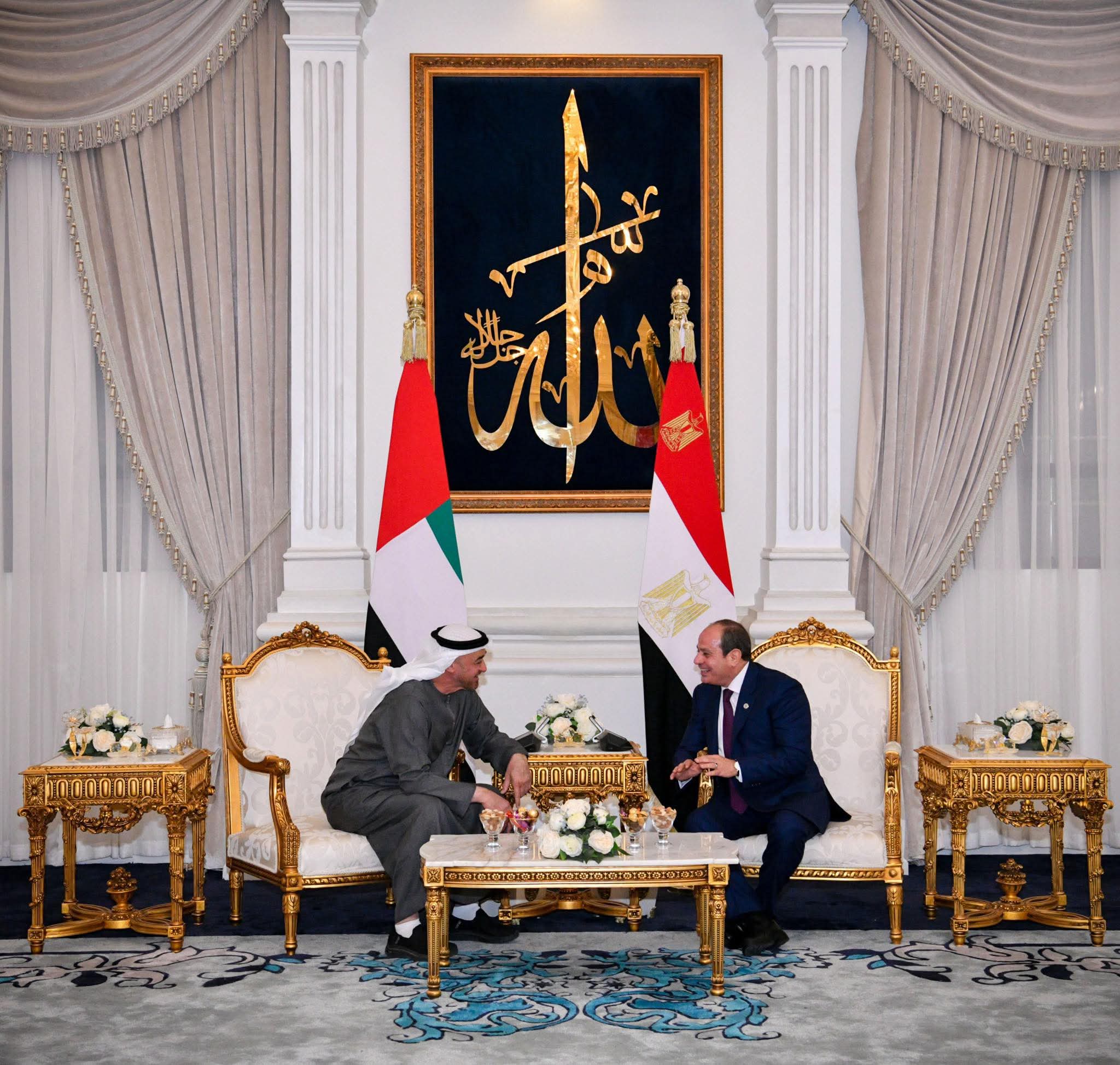 الرئيس المصري عبد الفتاح السيسي ورئيس دولة الإمارات العربية المتحدة الشيخ محمد بن زايد