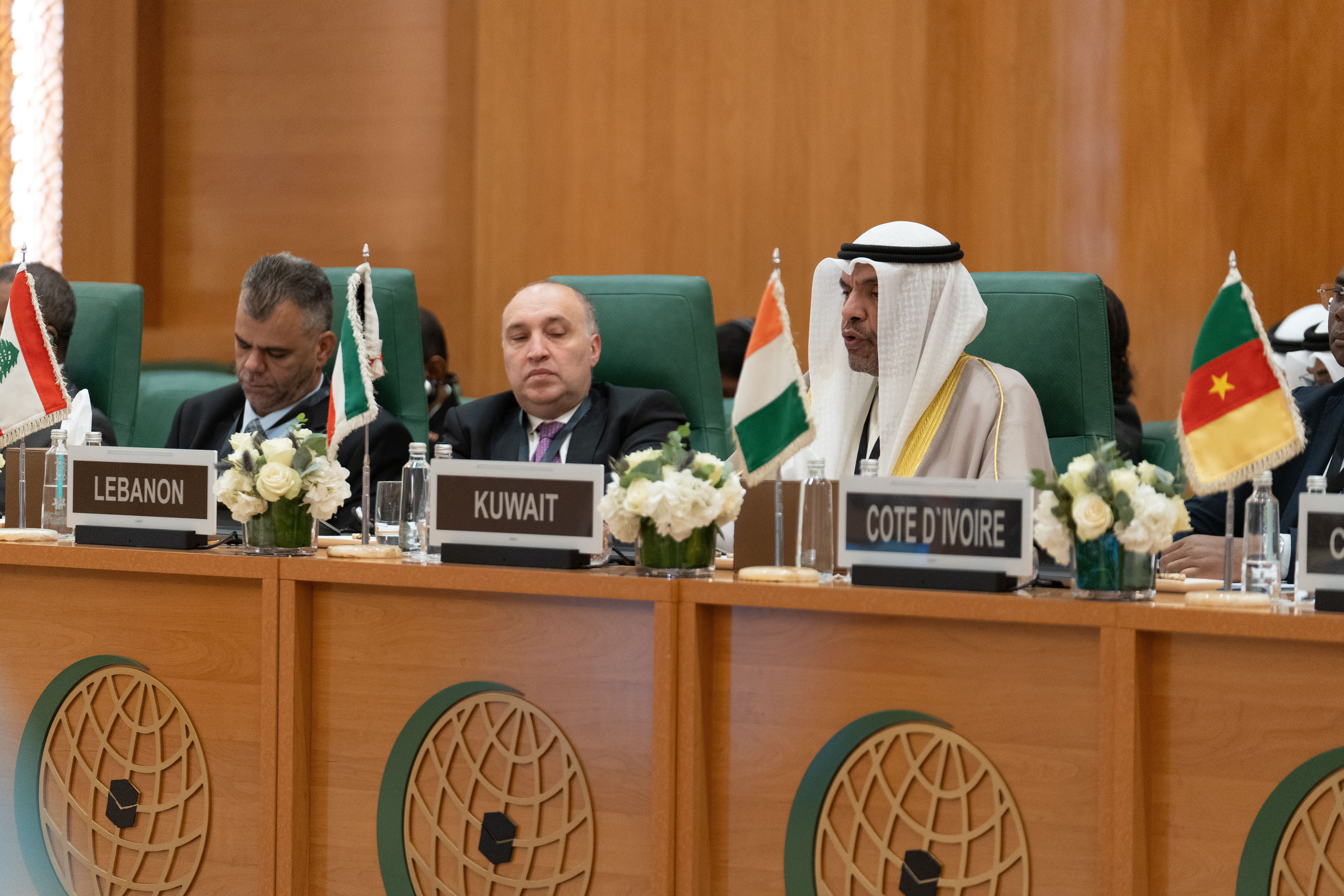 Kuwait FM heads delegation to OIC extraordinary ministerial meeting