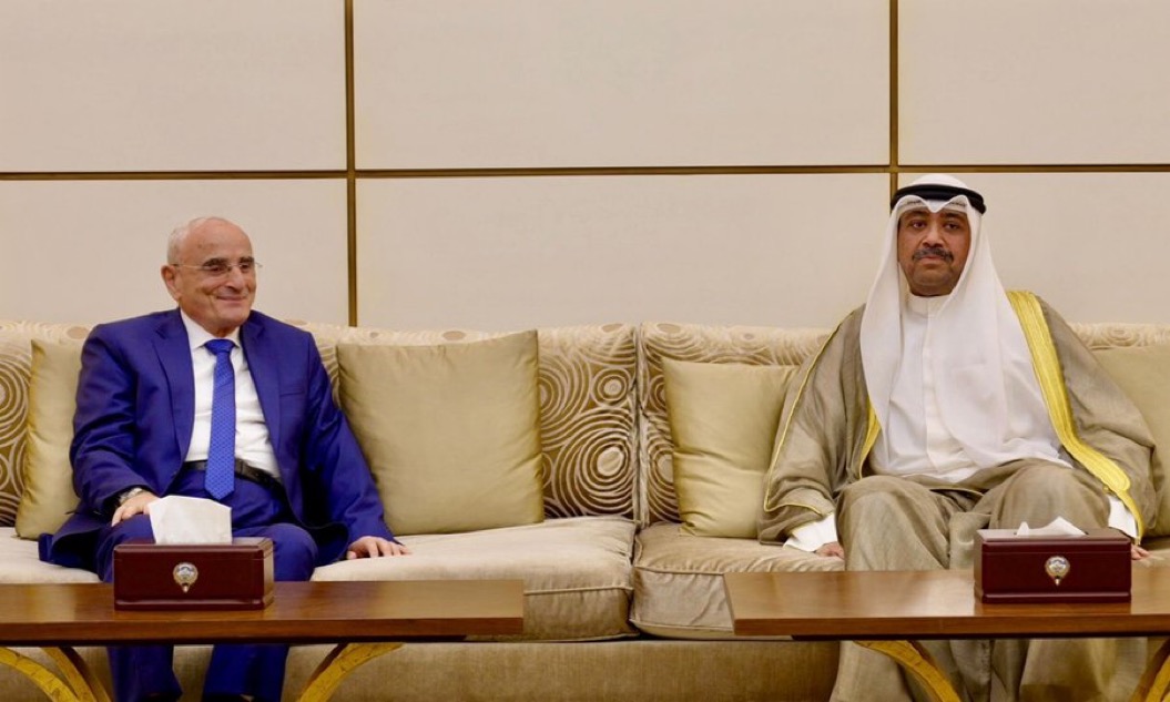وزير الدفاع الشيخ عبدالله علي عبدالله الصباح ‏ يستقبل وزير الدفاع الوطني للجمهورية اللبنانية