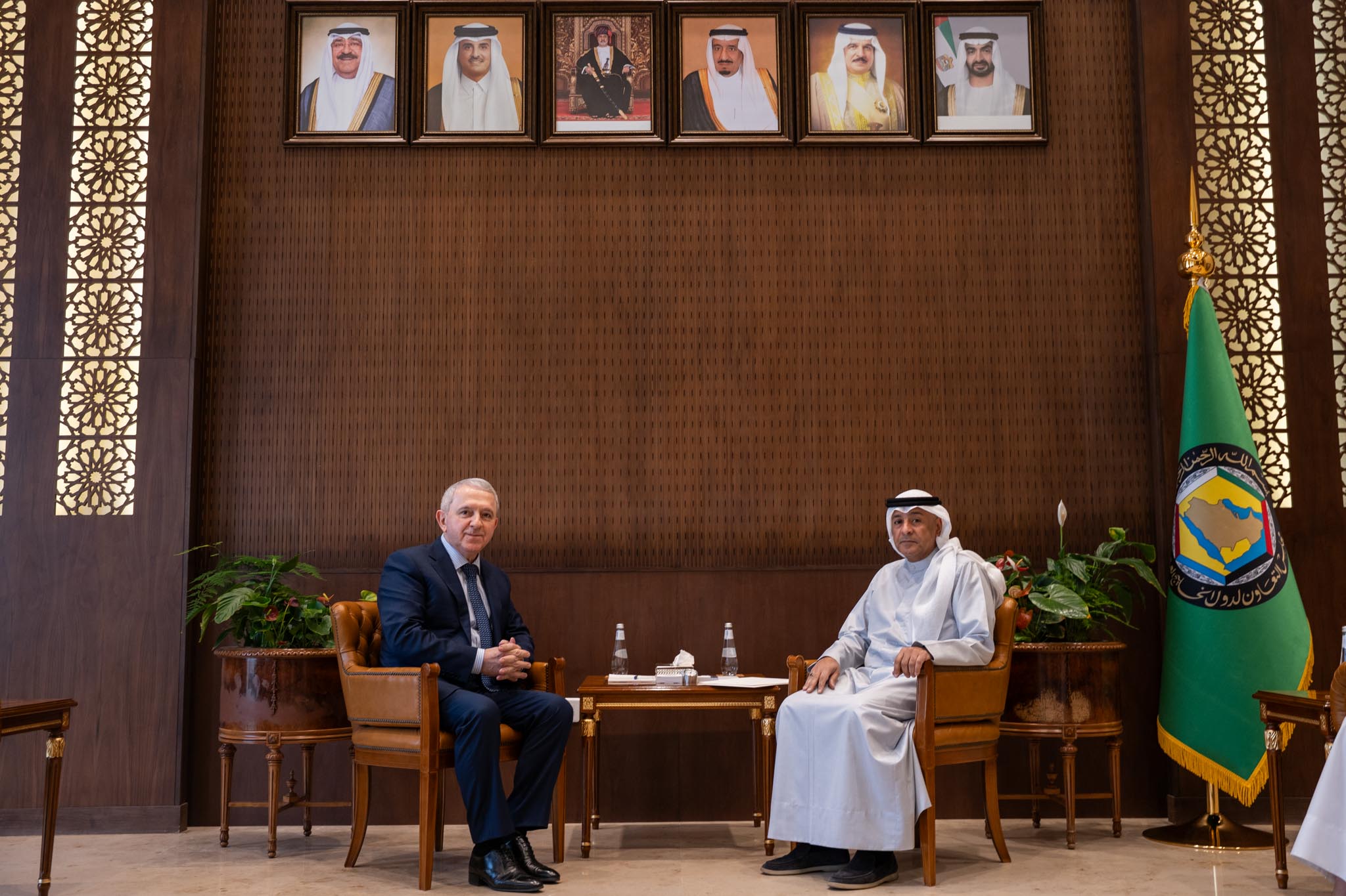 GCC Secretary General discusses bilateral relations with ambassador of Azerbaijan to Saudi Arabia