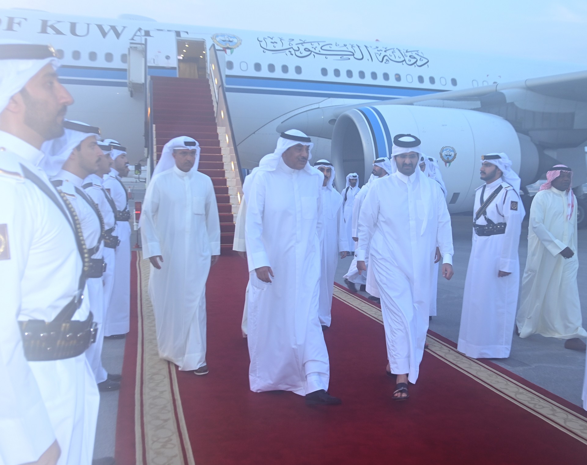Kuwait Amir Representative arrives in Qatar