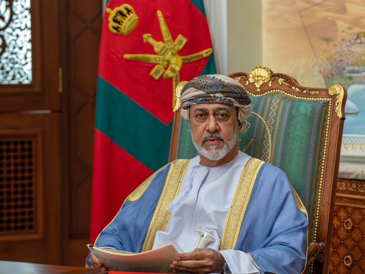 سلطان عمان السلطان هيثم بن طارق