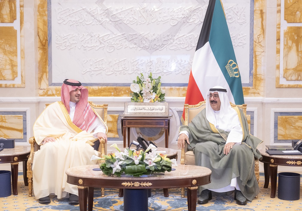 His Highness the Amir receives Saudi Interior Minister