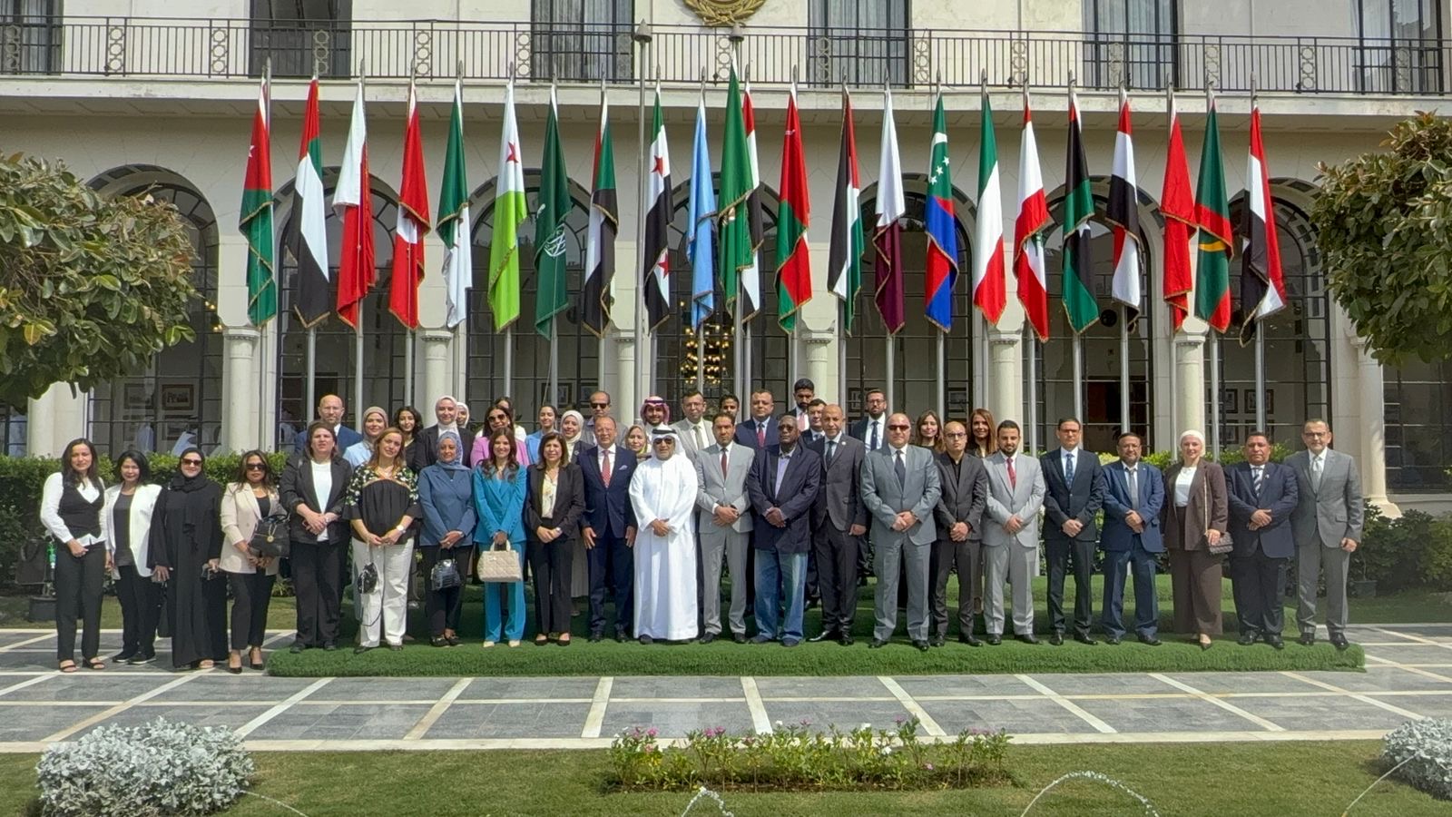 ختتام أعمال المائدة المستديرة حول الذكاء الاصطناعي والاستدامة