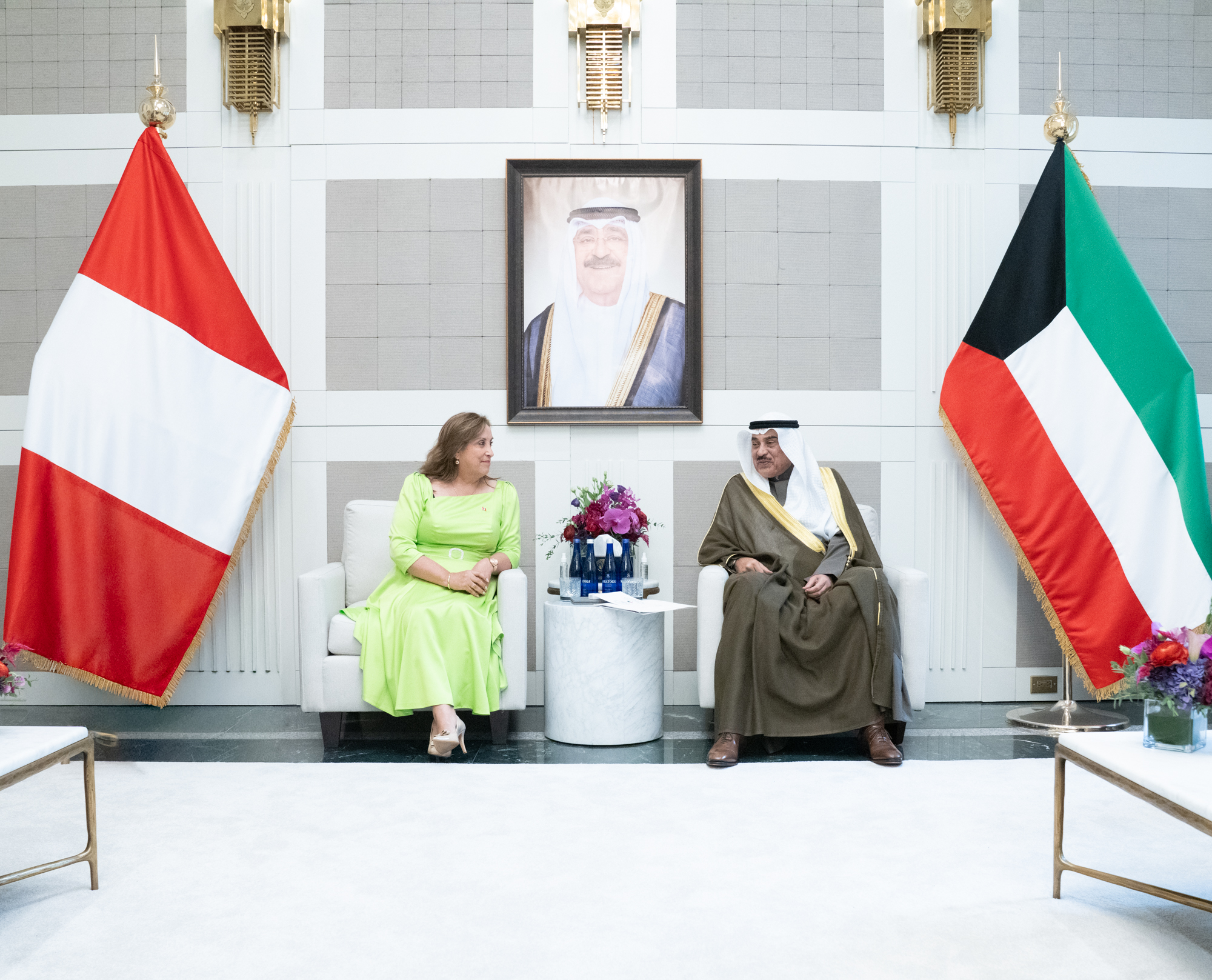 ممثل سمو أمير البلاد سمو ولي العهد يستقبل رئيسة جمهورية بيرو على هامش اجتماعات الدورة الـ80 للجمعية العامة للأمم المتحدة