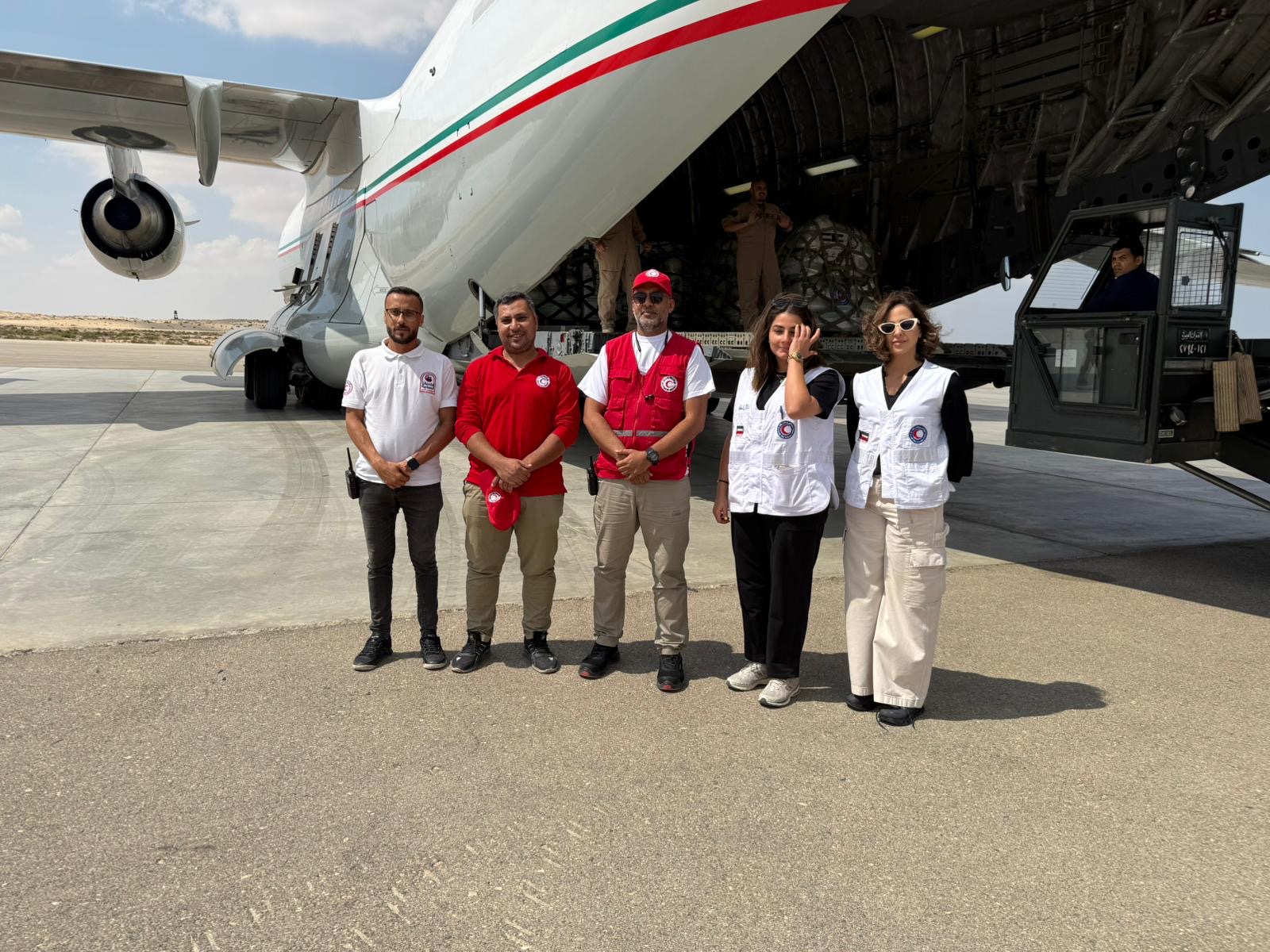 The 13th Kuwaiti relief planeload of supplies arrives in Al-Arish