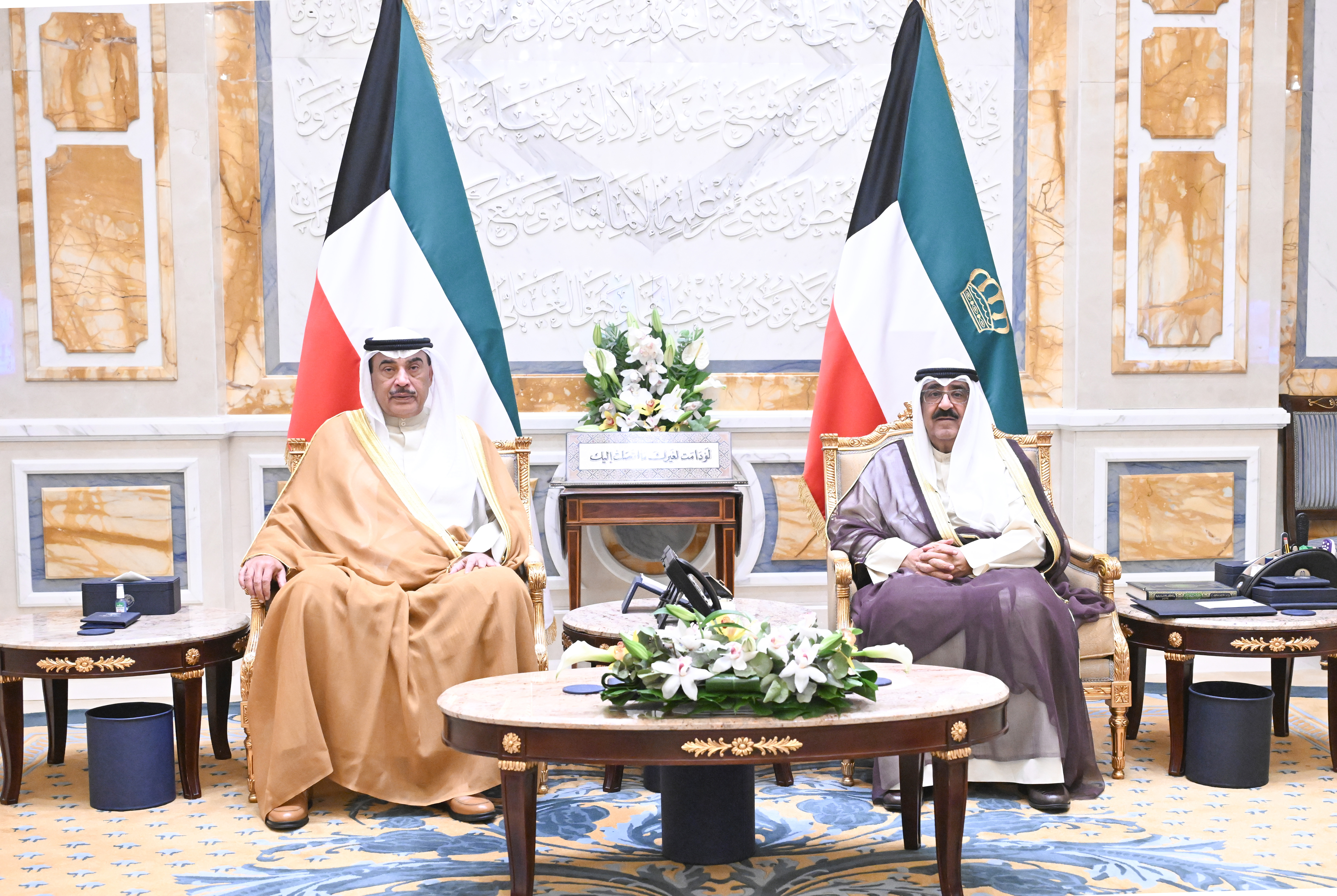 حضرة صاحب السمو أمير البلاد الشيخ مشعل الأحمد الجابر الصباح يستقبل سمو ولي العهد الشيخ صباح خالد الحمد الصباح