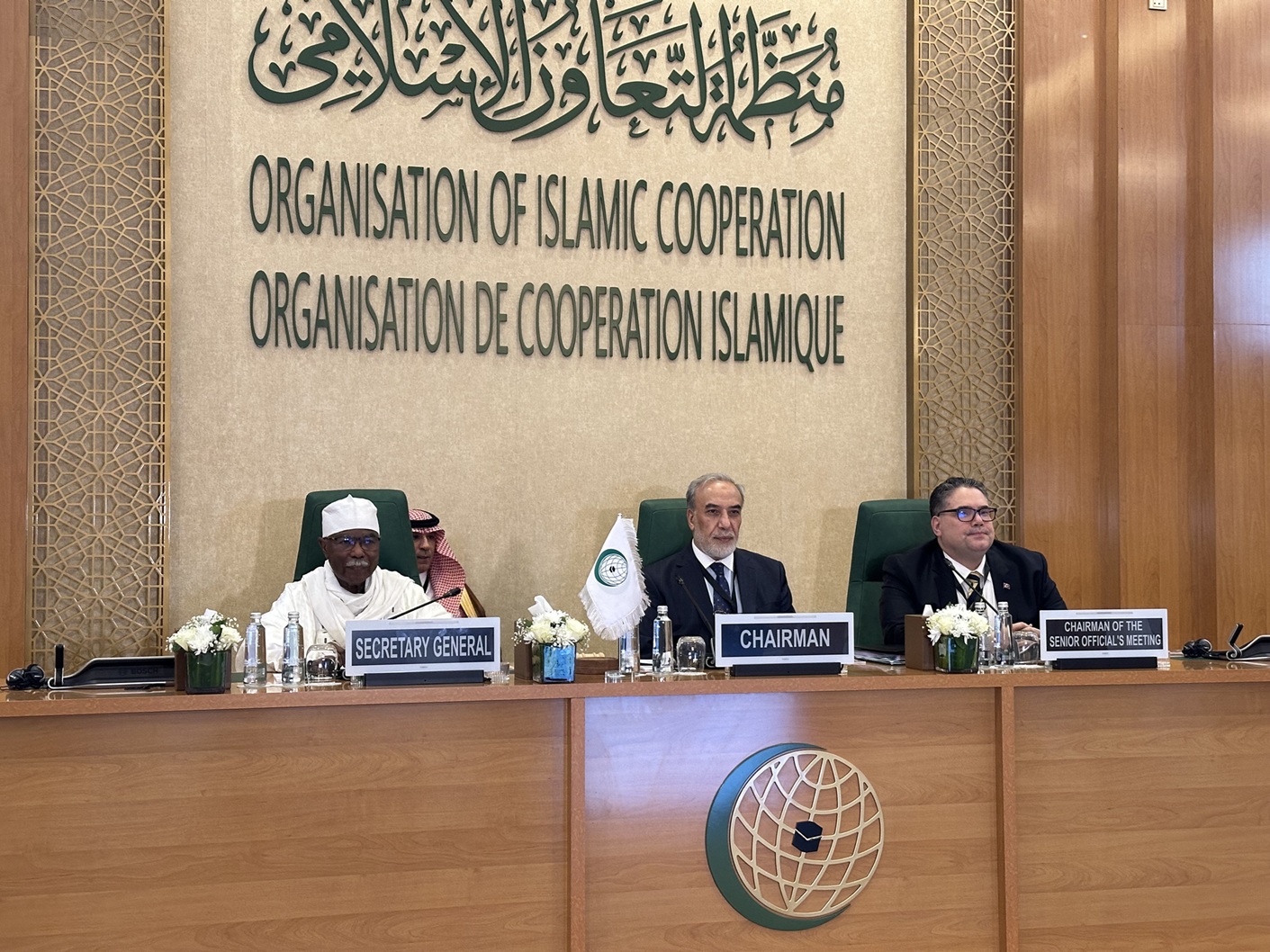 الأمين العام لمنظمة التعاون الإسلامي حسين طه خلال الدورة الاستثنائية ال22 لمجلس وزراء خارجية الدول الأعضاء في منظمة التعاون الإسلامي