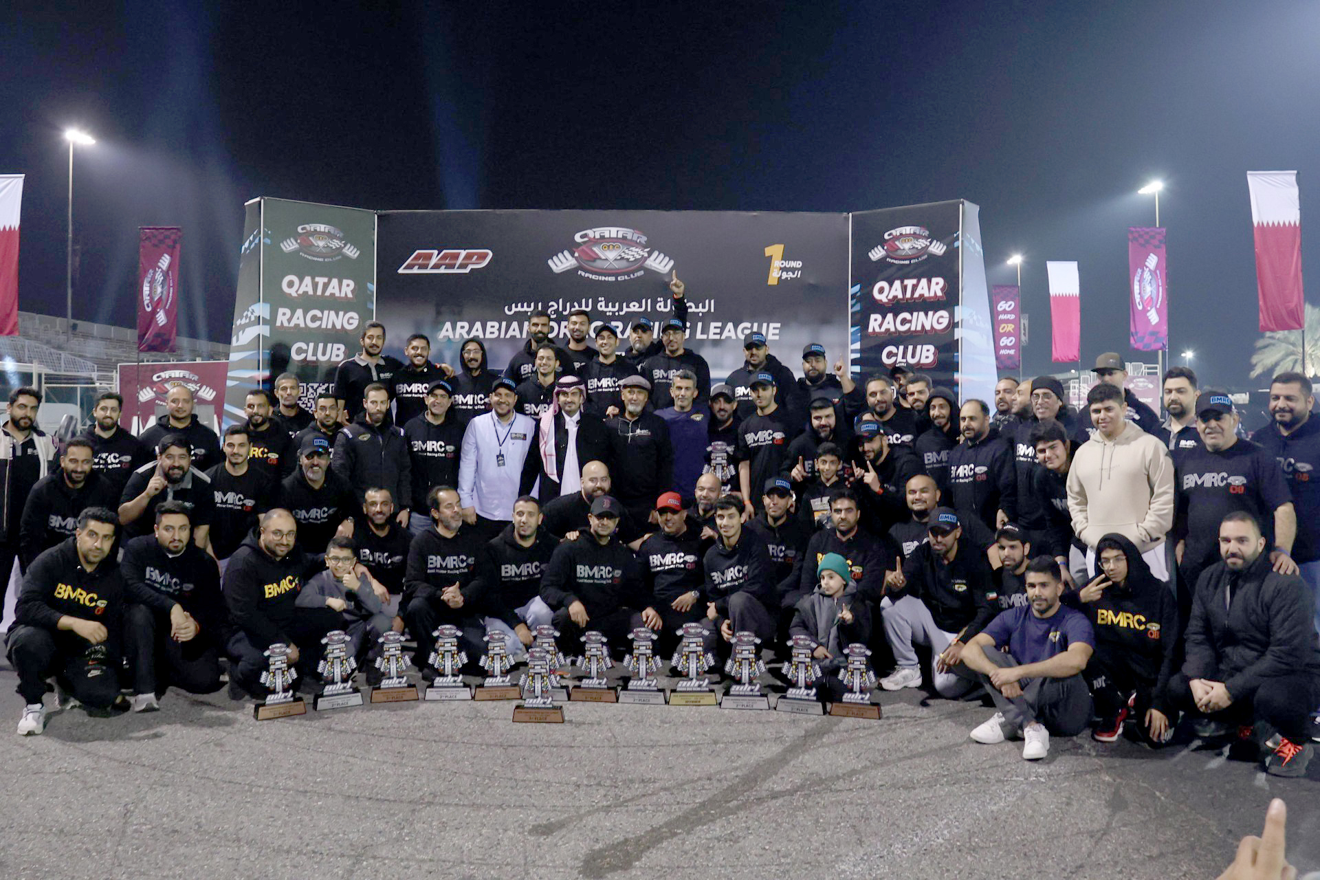 متسابقو نادي باسل الصباح لسباق السيارات والدراجات