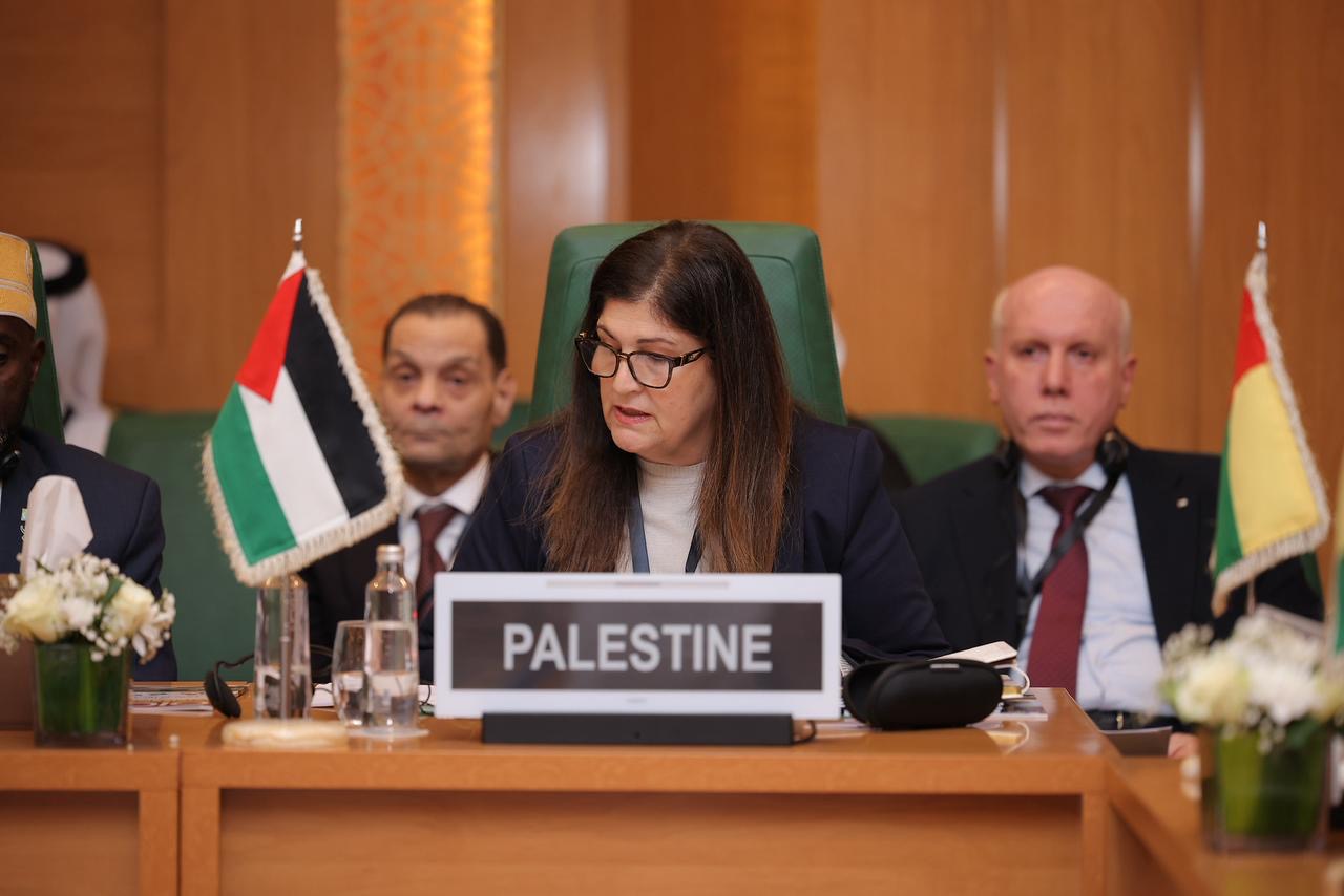 وزيرة الخارجية والمغتربين الفلسطينية فارسين أغابكيان تلقي كلمتها