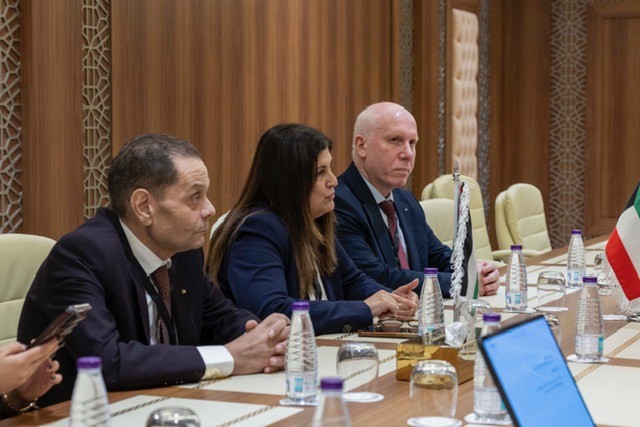 Kuwait and Palestinian FMs discuss ties cooperation in meeting in Jeddah