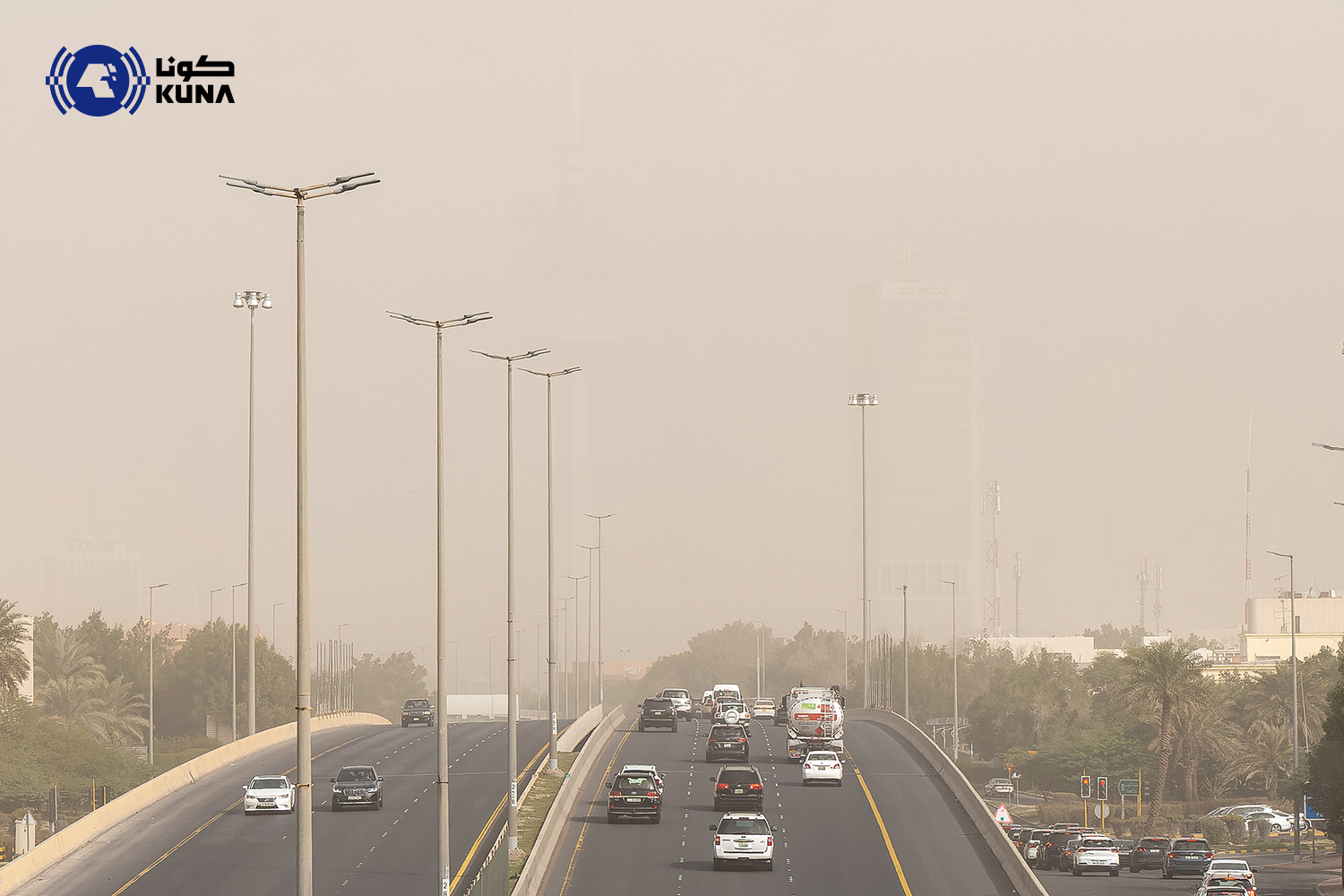 (الأرصاد الجوية): طقس غائم وغبار عالق يؤدي لانخفاض الرؤية يتحسن تدريجيا خلال المساء