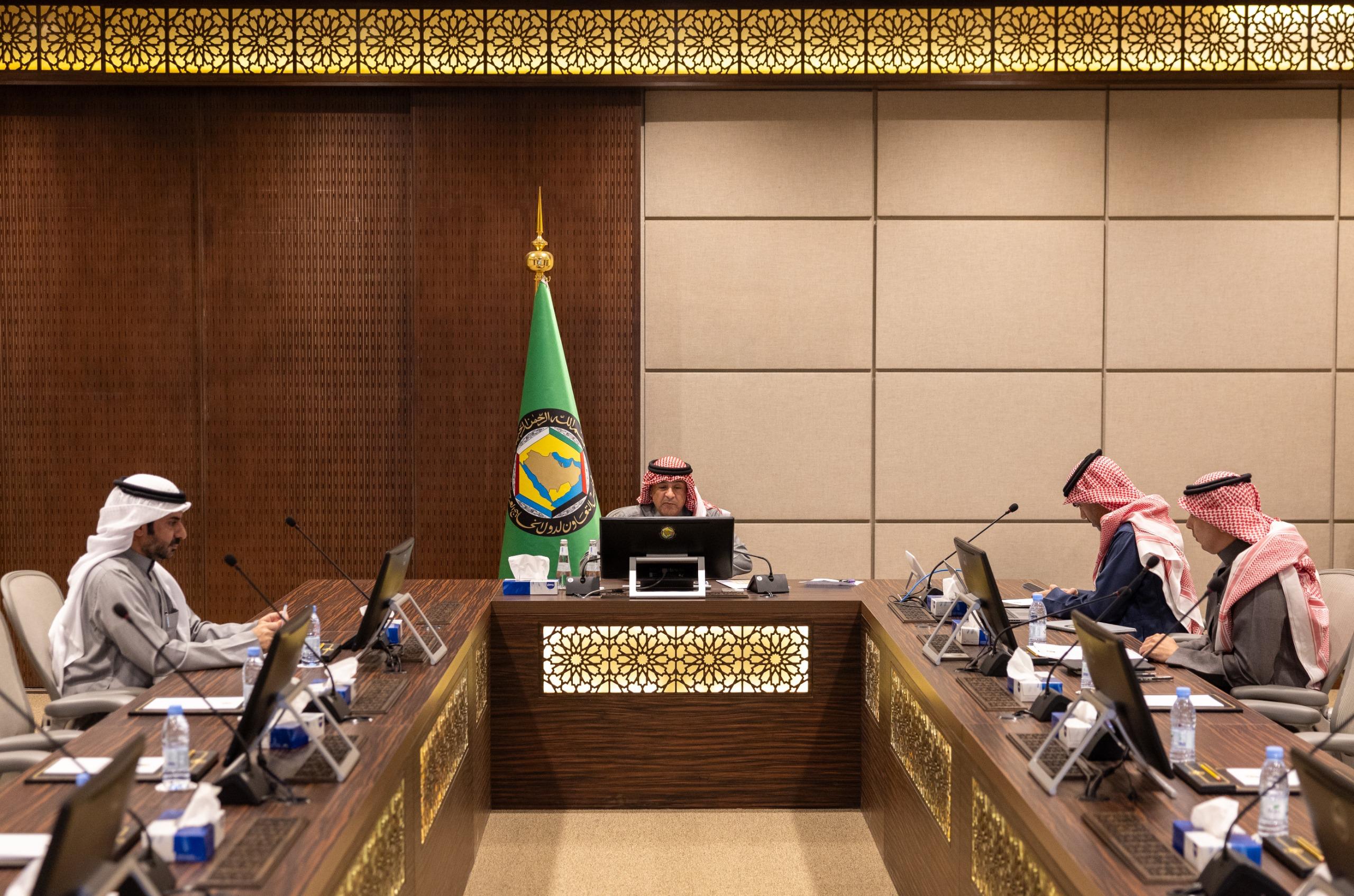 Al-Budaiwi salue les efforts des missions étrangères pour renforcer la présence régionale et internationale du CCG