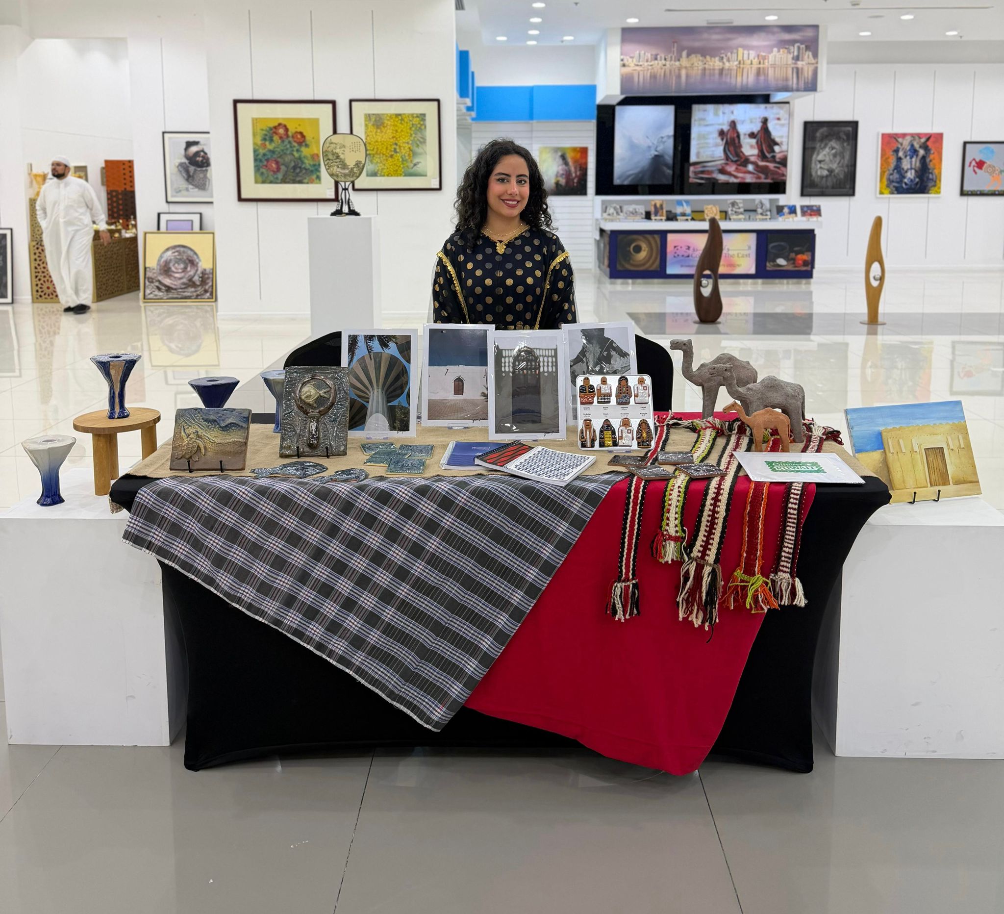 مشاركة الجمعية بمجموعة مختارة من الحرف التي تجسد ملامح الهوية الكويتية وتروي تفاصيلها المتجذرة في الذاكرة الشعبية