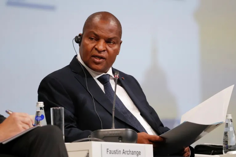 رئيس جمهورية إفريقيا الوسطى فوستين تواديرا