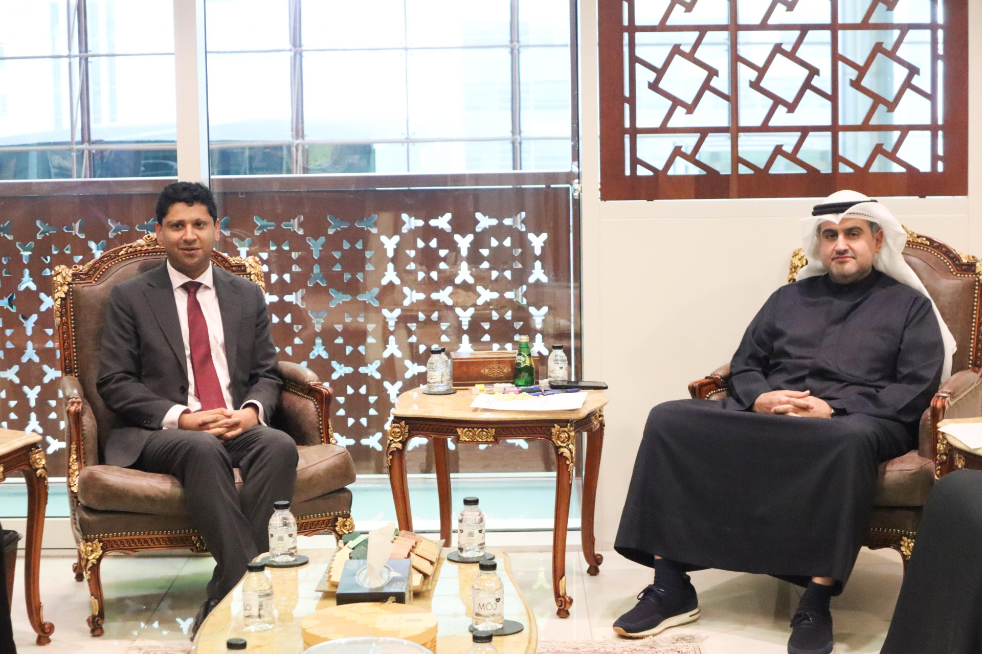 وزير العدل يبحث مع السفير البريطاني ومرشح المملكة المتحدة لانتخابات محكمة العدل الدولية التعاون المشترك