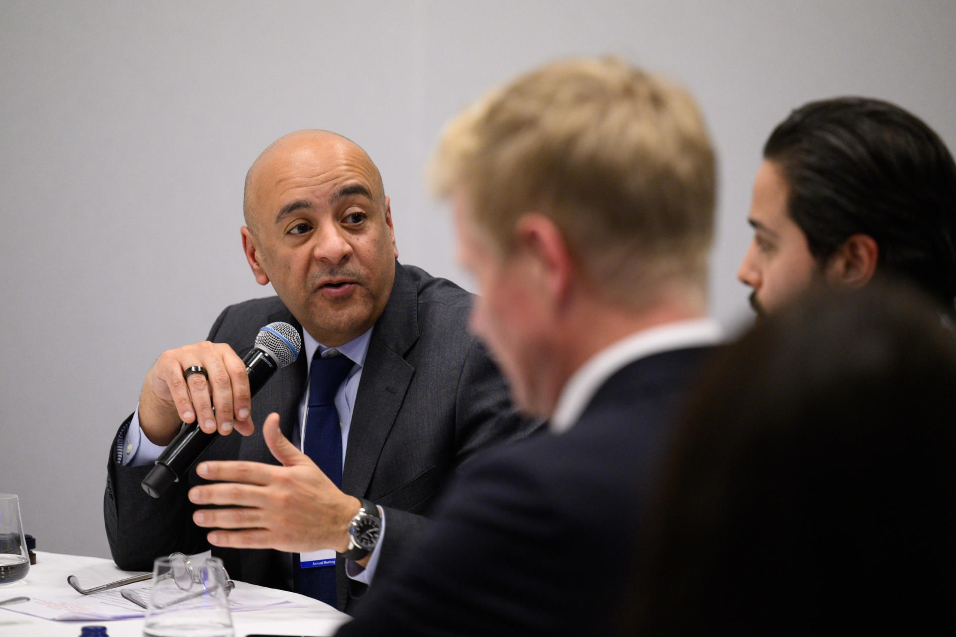 أمين عام مجلس التعاون جاسم البديوي يلقي كلمة في العشاء السنوي بمدينة دافوس