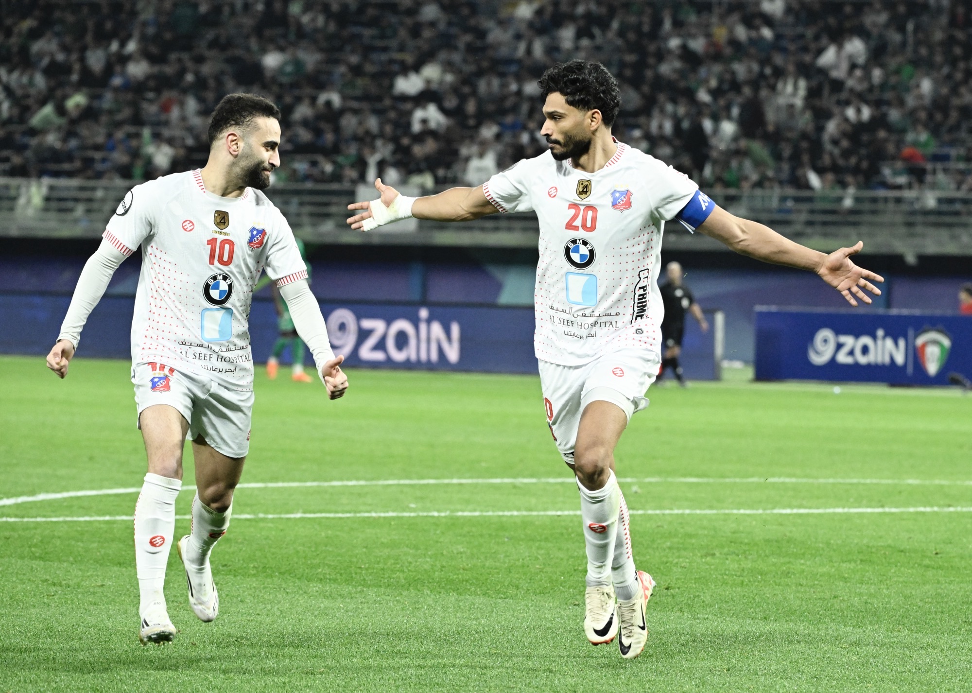 احتفال يوسف ناصر بالهدف