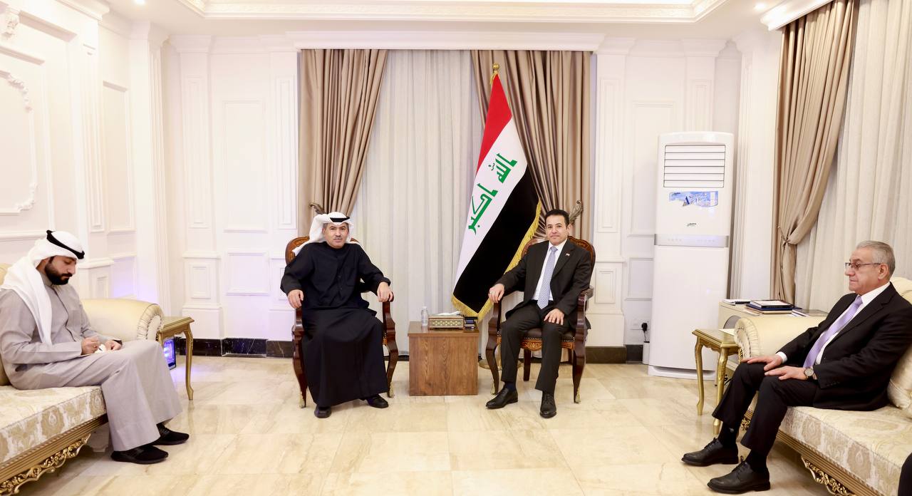 مستشار الأمن القومي العراقي يستقبل السفير الكويتي لدى العراق