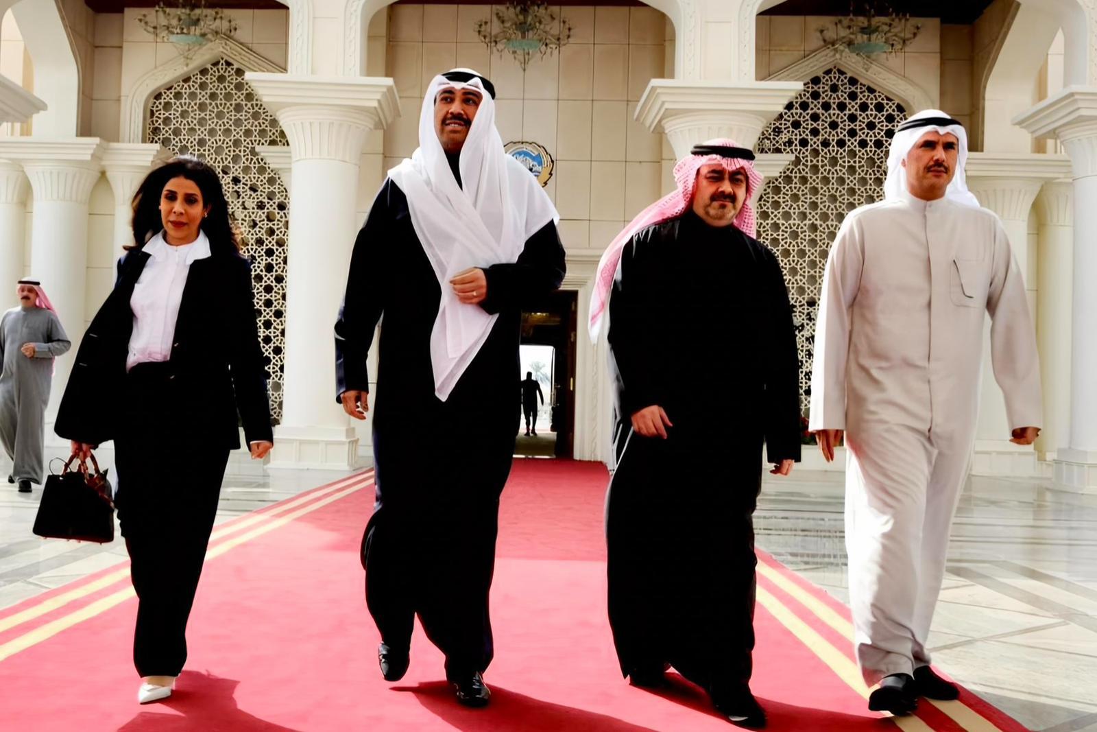 Minister of Defense Sheikh Abdullah Ali Abdullah Al-Salem Al-Sabah and his accompanying delegation departes for the UAE