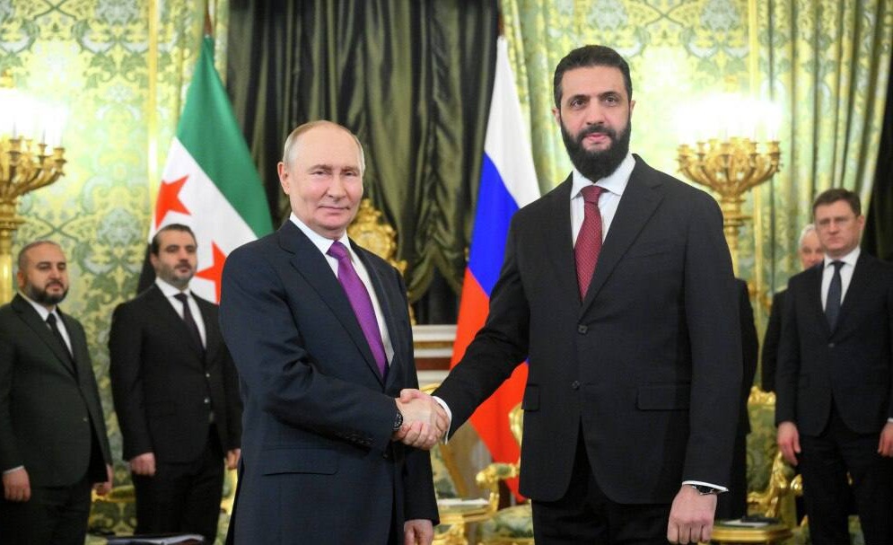 الرئيس الروسي فلاديمير بوتين يستقبل الرئيس السوري أحمد الشرع