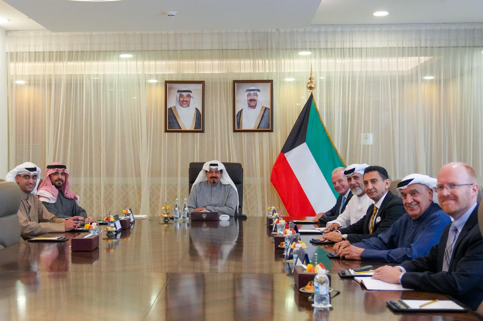 سمو رئيس مجلس الوزراء الشيخ أحمد عبدالله الأحمد الصباح يستقبل النائب الأول لرئيس شركة بوينغ ورئيس شركة بوينغ لمنطقة الشرق الأوسط