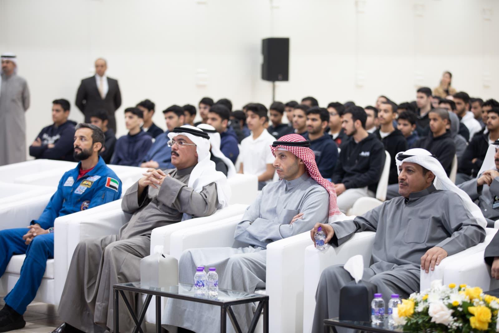 وزارة التربية تستضيف وزير دولة لشؤون الشباب الإماراتي لبحث تعزيز التعاون التربوي والشبابي المشترك