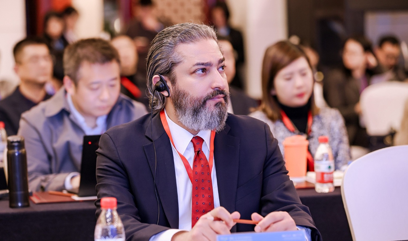 المستشار عبدالعزيز الدخيل يلقي كلمته