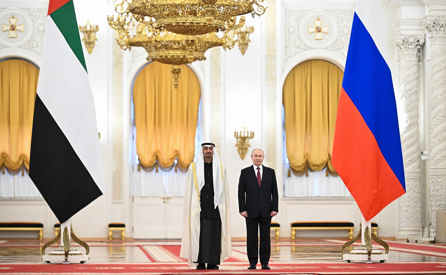 الرئيس الروسي فلاديمير بوتين يلتقي نظيره الإماراتي الشيخ محمد بن زايد آل نهيان