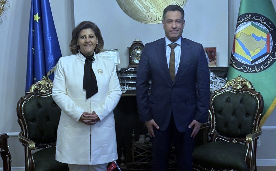 La ministre adjointe des Affaires étrangères , Cheikha Jawaher Ibrahim Al-Douaij Al-Sabah, et chef de la mission du CCG auprès de l’UE, Fahad Al-Jimaaz.