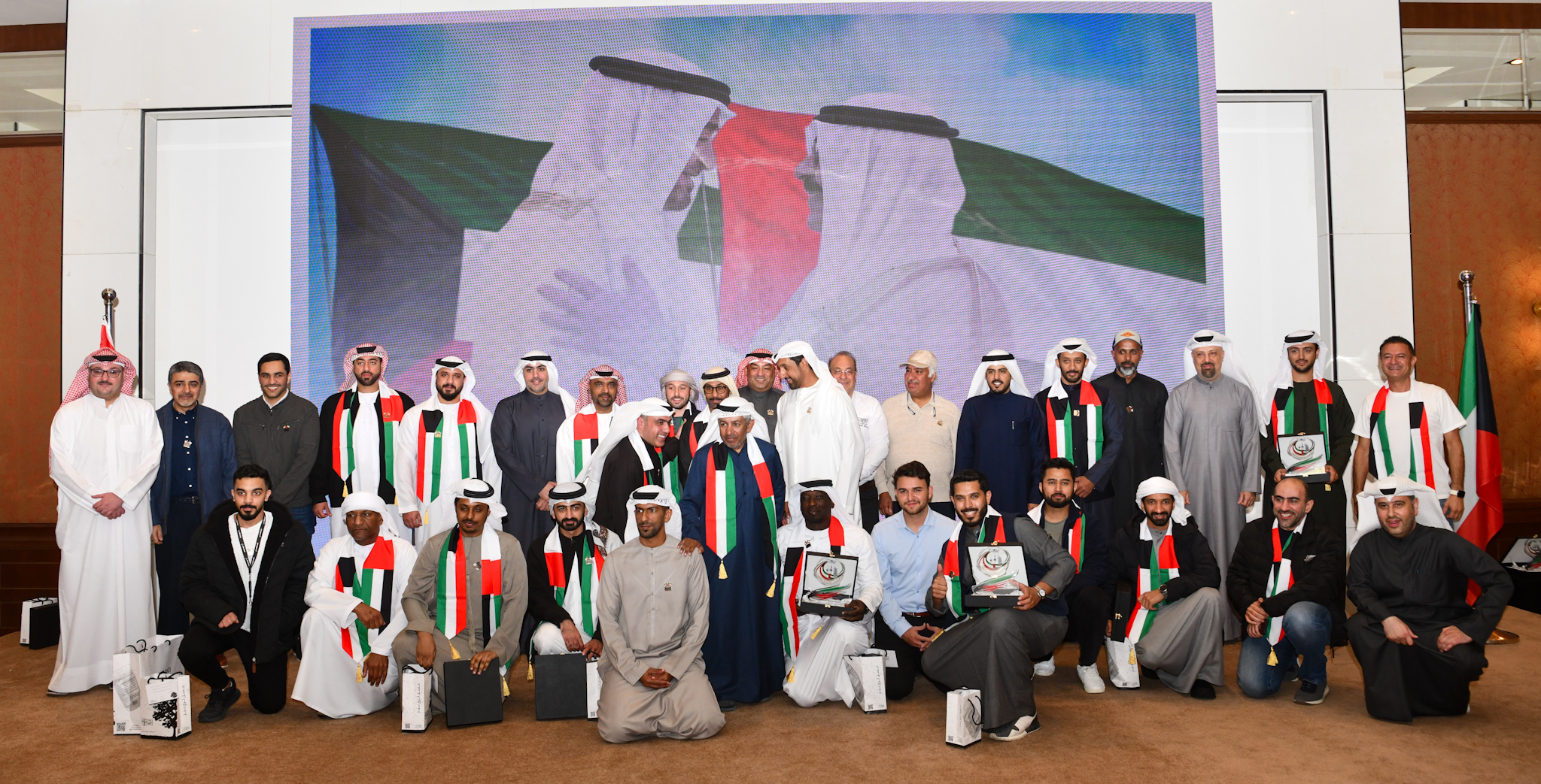 جانب من تكريم الطيارين المشاركين في المسيرة الجوية المشتركة (مسيرة المحبة)