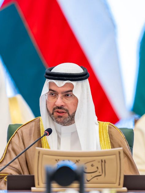 رئيس الهيئة العامة للطيران المدني الشيخ حمود مبارك الحمود الجابر الصباح