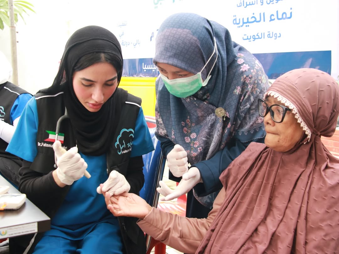 Les médecins ont effectué plusieurs consultations.