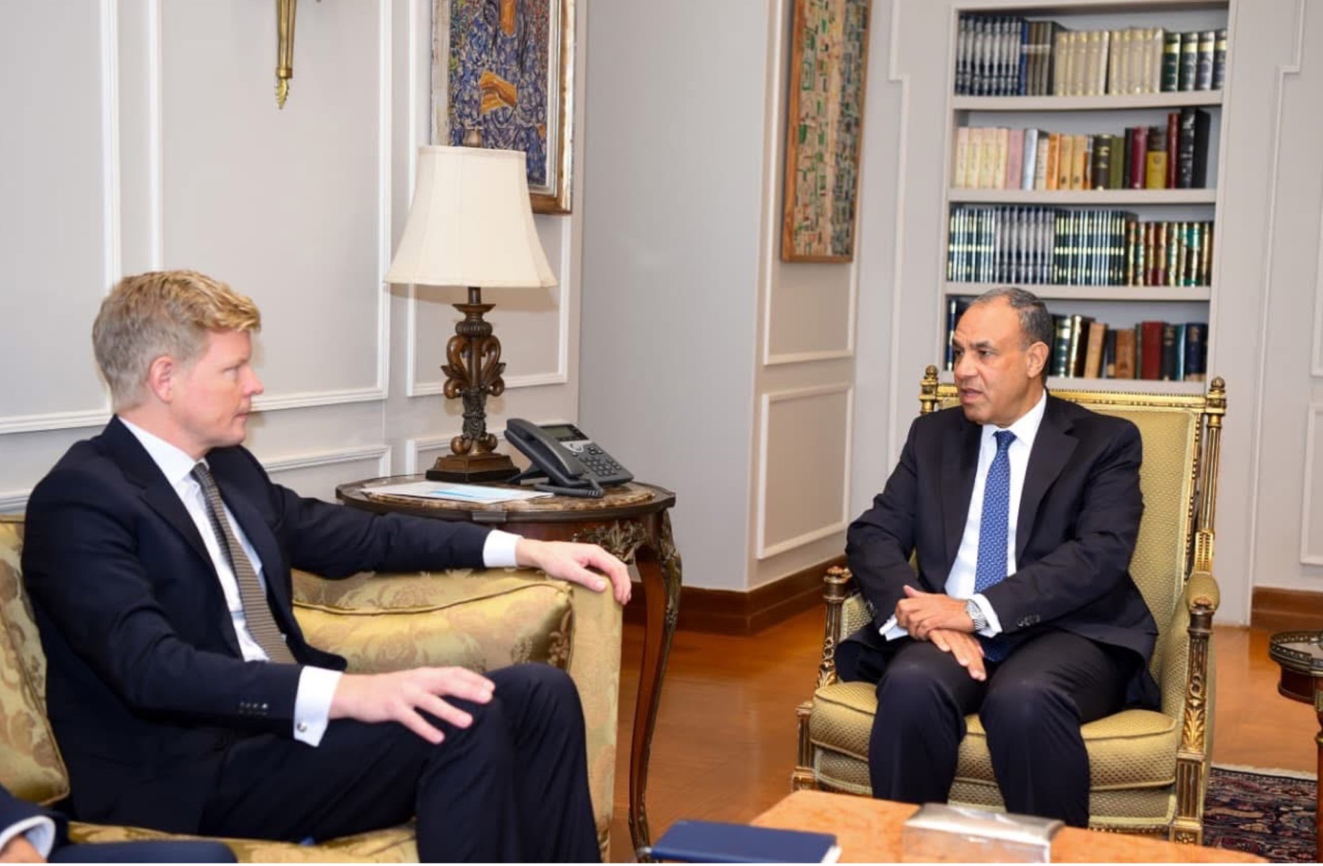 وزير الخارجية المصري بدر عبدالعاطي و مبعوث الأممي الخاص للامين العام للامم المتحدة إلى اليمن هانس غروندبرغ تركزت