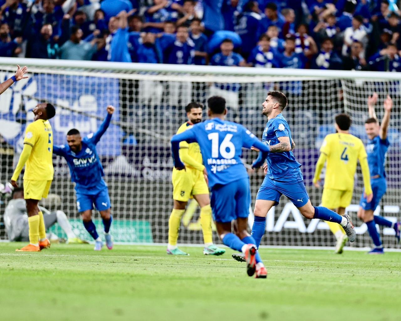 جانب من مواجهة الهلال والحزم