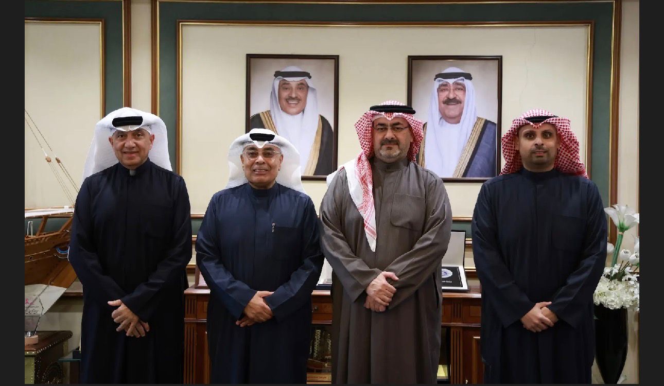 محافظ العاصمة مع رئيس وأعضاء الاتحاد الكويتي للرياضة للجميع