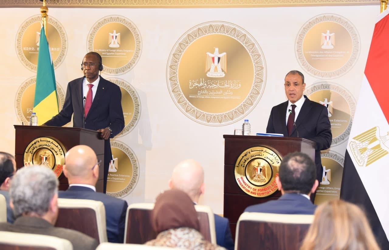 وزير الخارجية المصري الدكتور بدر عبد العاطي ونظيره السنغالي شيخ نيانج خلال المؤتمر الصحفي