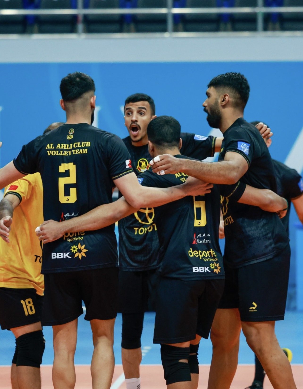 احتفال لاعبي الاهلي 