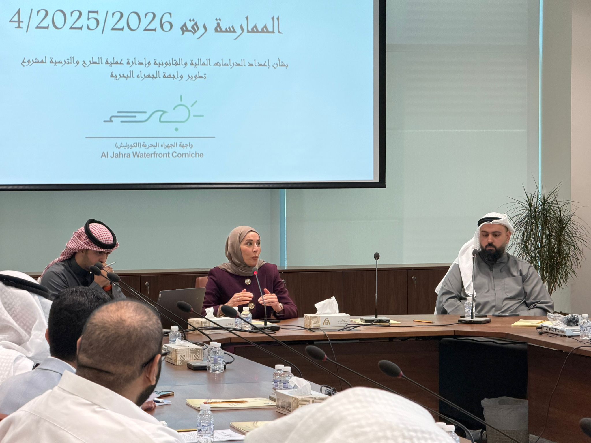 اجتماع تمهيدي خاص بمشروع كورنيش الجهراء بحضور جميع الشركات المتقدمة