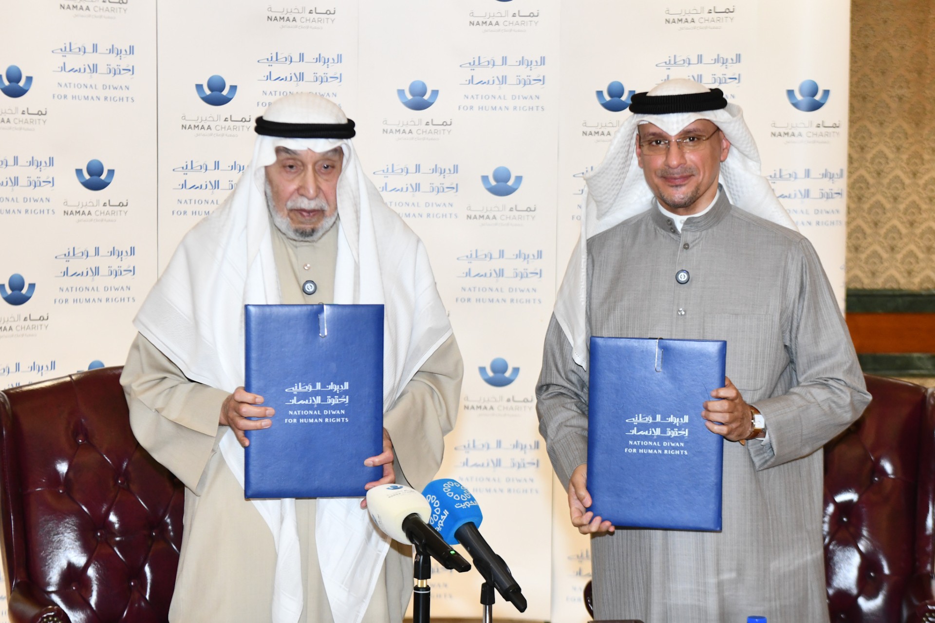 (الديوان الوطني) و(نماء الخيرية) خلال توقيعهما مذكرة تفاهم لخدمة فئات الرعاية الاجتماعية وتعزيز الشراكة المجتمعية