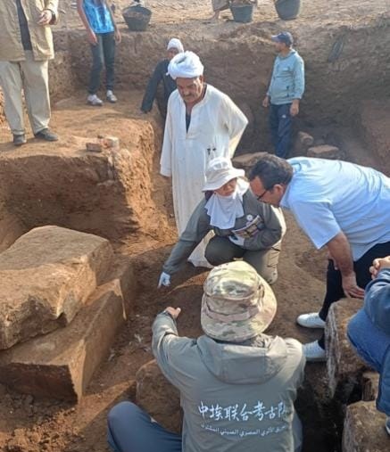 عمليات البحث عن المبنى الأثري