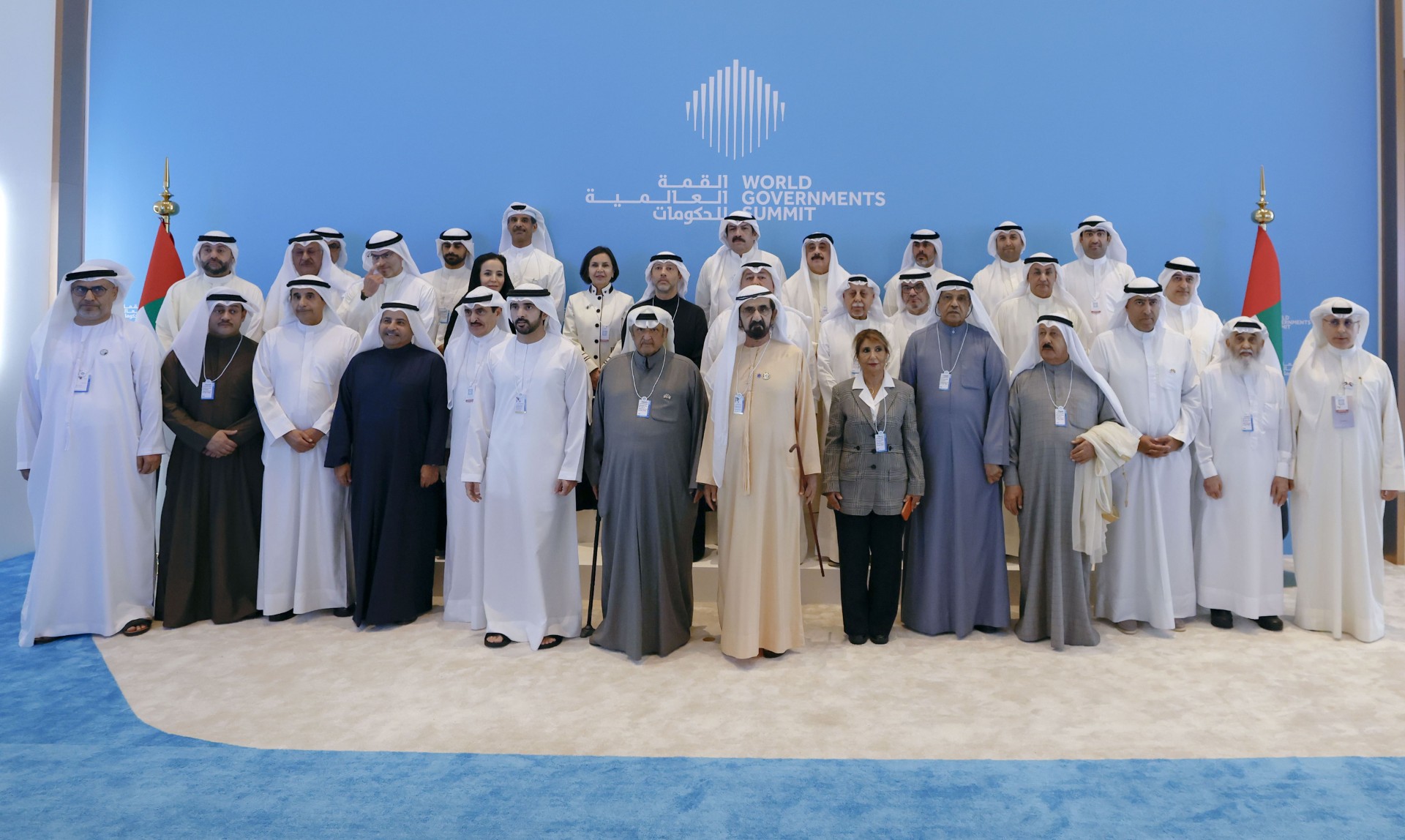 لقاء الشيخ محمد بن راشد عددا من تجار الكويت المشاركين في المنتدى الاقتصادي الإماراتي - الكويتي في دبي