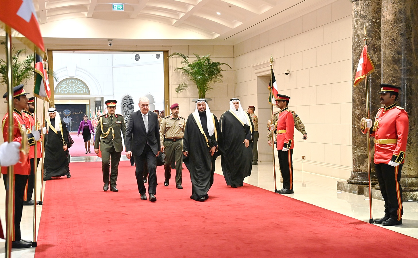 رئيس الاتحاد السويسري يغادر البلاد بعد زيارة رسمية