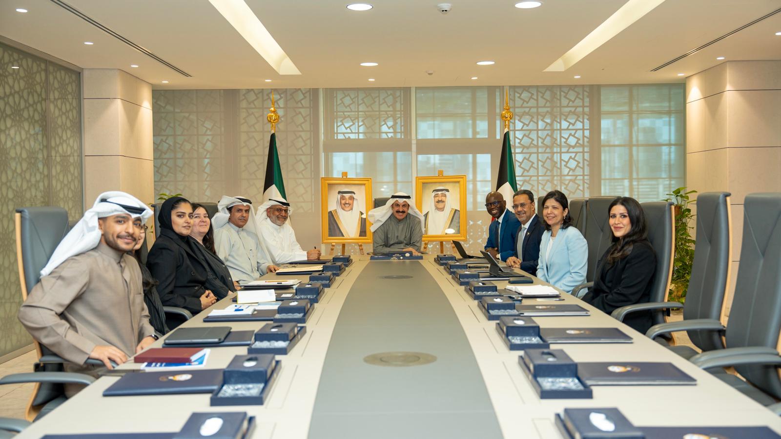 وزير المالية الدكتور يعقوب الرفاعي يبحث مع نائب رئيس مجموعة البنك الدولي لشؤون الشرق الأوسط وشمال أفريقيا وأفغانستان وباكستان الدكتور عثمان ديون