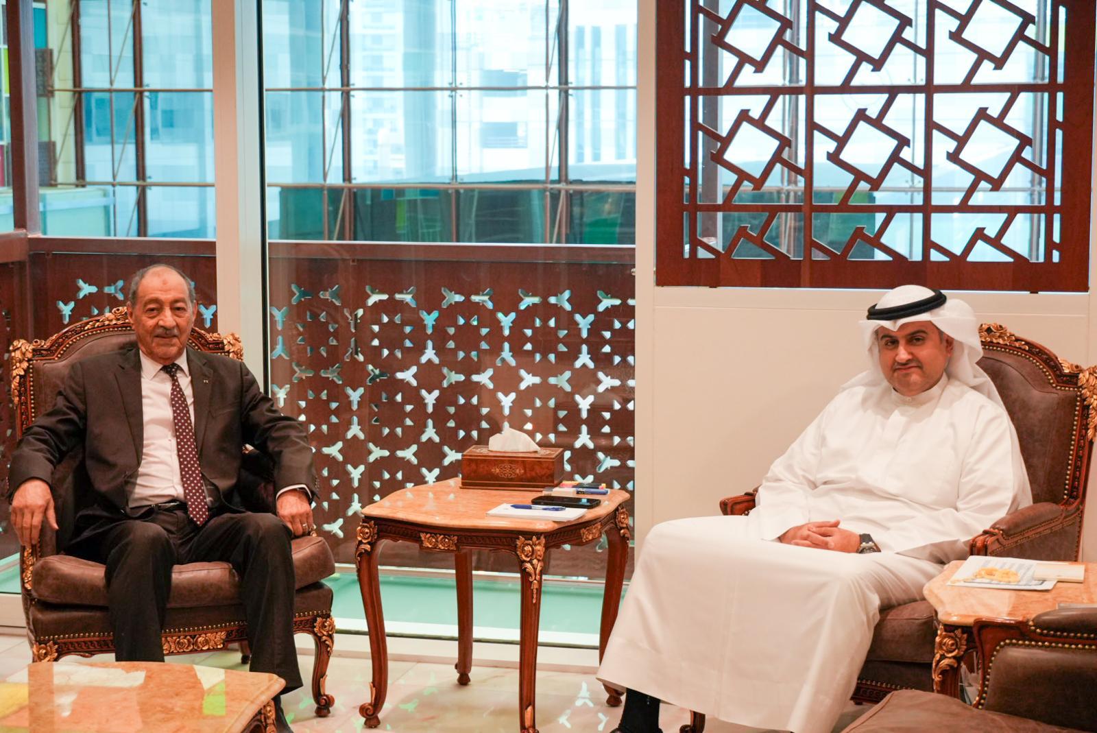 سفير الجمهورية الجزائرية الديمقراطية الشعبية لدى البلاد عمر بلحاج