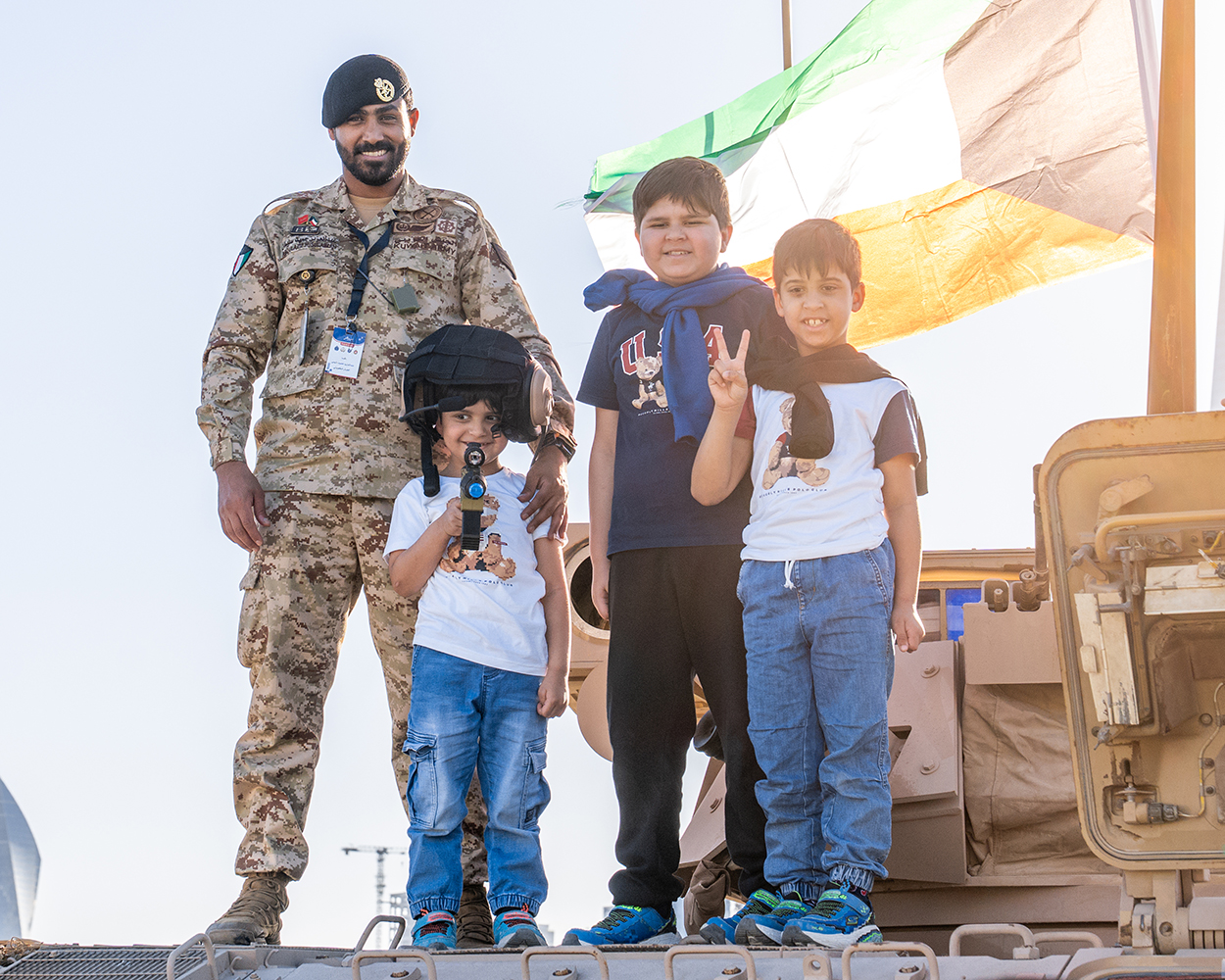فعاليات المعرض السنوي للآليات العسكرية تزامنا مع الاحتفال بالأعياد الوطنية