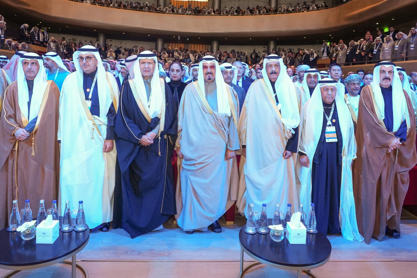 سمو رئيس مجلس الوزراء يرعى ويحضر حفل افتتاح معرض ومؤتمر الكويت للنفط والغاز